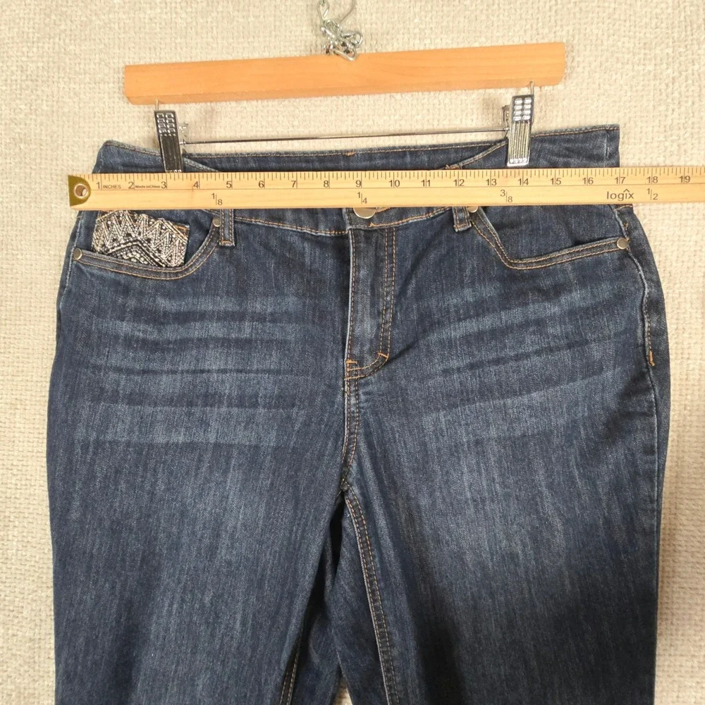 Christopher & Banks Womens Size 10 Dark Wash Embroidered Straight Leg‎ Jeans